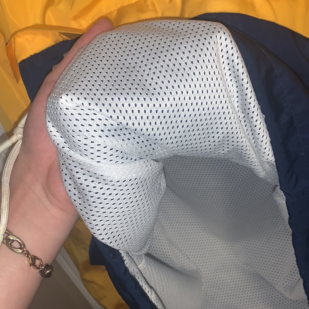 H&M rain jacket - Picture 6 of 6